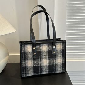 Advanced Texture Minority Fashion Shoulder Bag (Option: Black-Free Size)