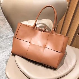 Large Capacity Shoulder Tote Bag (Option: Sugar Brown)